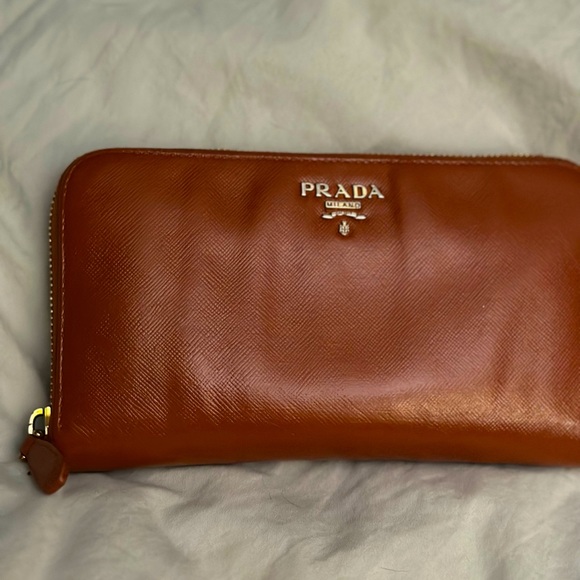 Prada Wallet -burnt orange - Picture 4 of 9